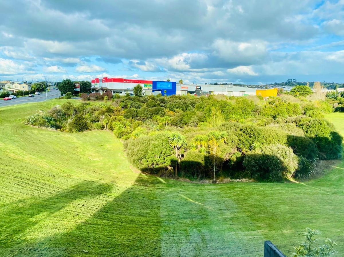Stunning Townhouse - Walking To Botany Shopping Center Apartment Auckland Ngoại thất bức ảnh
